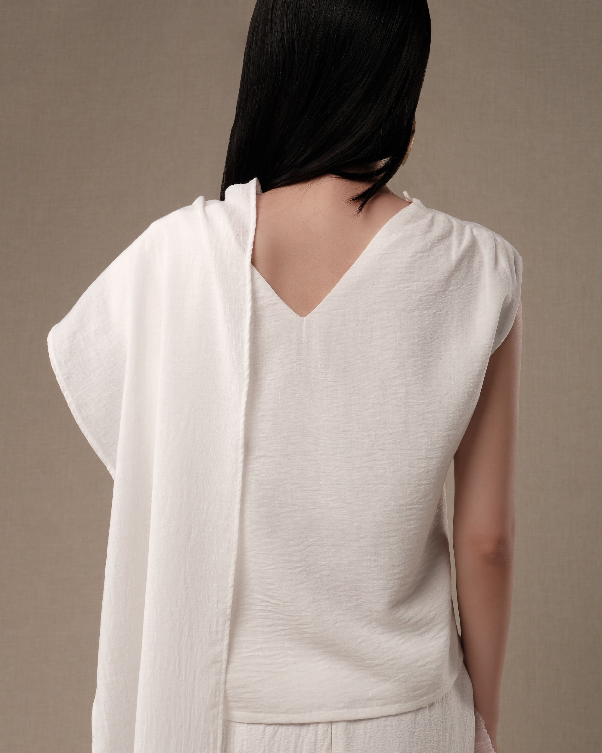AMINE Cape Top